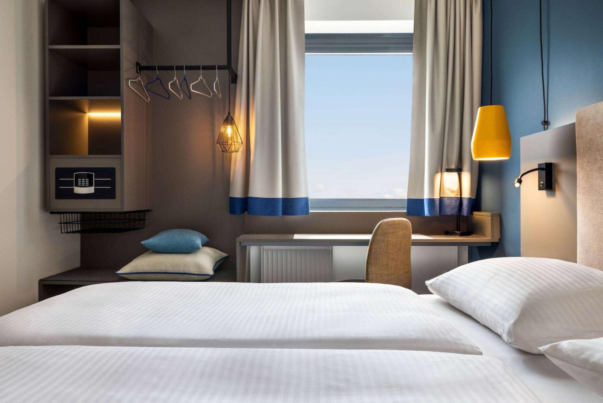 Vienna House Easy By Wyndham Cracow Hotel Krakow Exterior photo