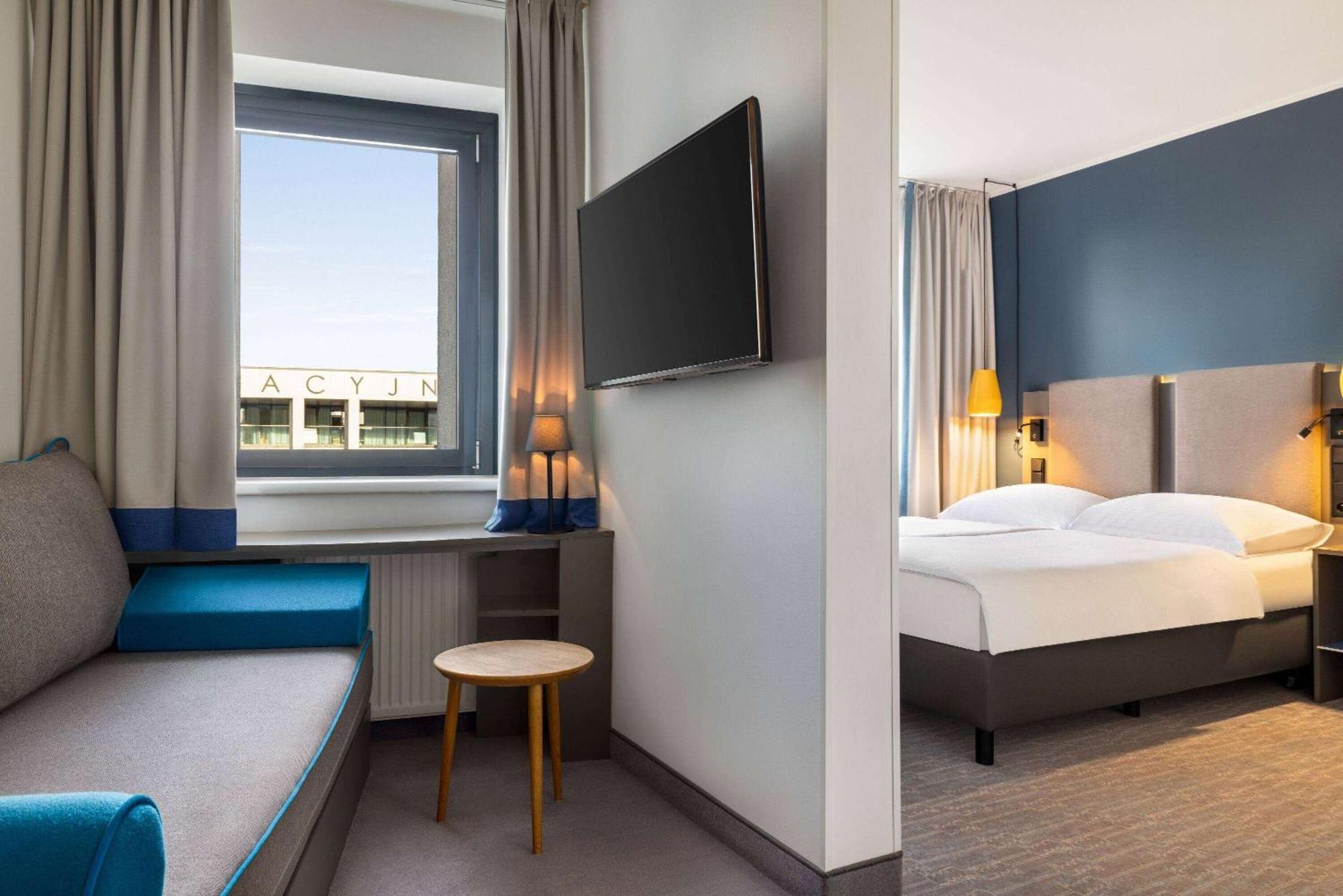 Vienna House Easy By Wyndham Cracow Hotel Krakow Exterior photo